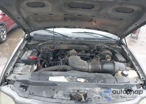 2002 Ford F-150 Lariat/Xlt z USA, uszkodzony, nr VIN 1FTRW07L42KB41702